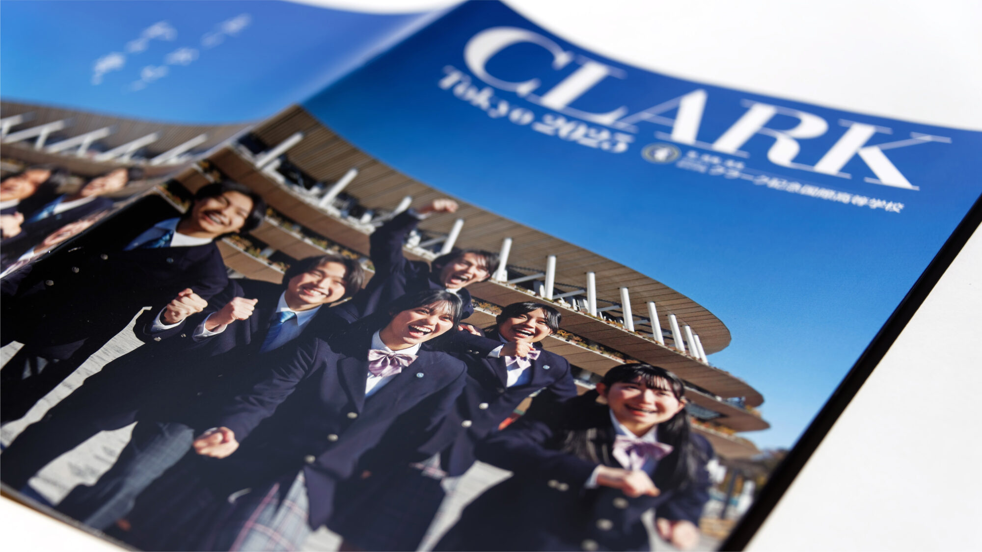 CLARK Tokyo パンフレット